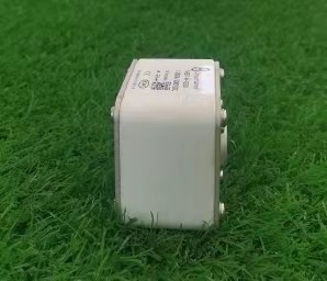 315 एम्पियर हाई स्पीड 500VAC ईएसएस फ्यूज 51x51mm यूरोपीय स्क्वायर