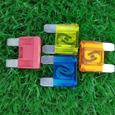 इलेक्ट्रिक वाहन / 5G संचार मॉड्यूल के लिए DC80V 60Amp ऑटोमोटिव ब्लेड फ्यूज