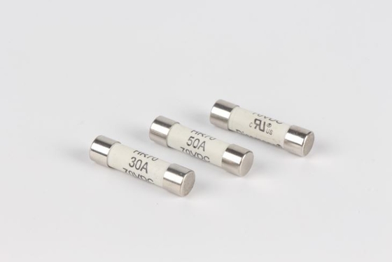 HR70 5G संचार सेमीकंडक्टर फ़्यूज़ 2.5KA 70VDC इंटरप्टिंग