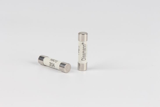 HR70 5G संचार सेमीकंडक्टर फ़्यूज़ 2.5KA 70VDC इंटरप्टिंग