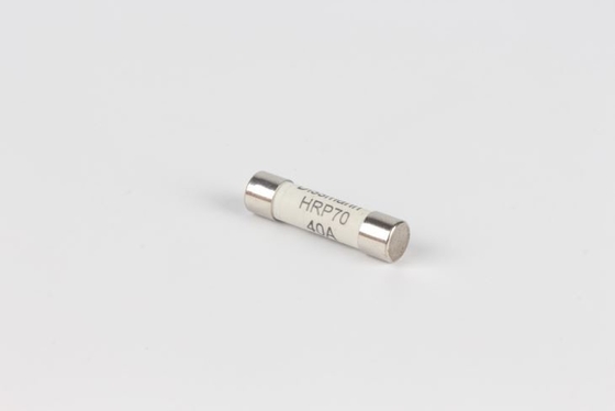 HR70 5G संचार सेमीकंडक्टर फ़्यूज़ 2.5KA 70VDC इंटरप्टिंग